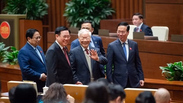Kỳ họp bất thường quyết định những vấn đề căn cơ, chiến lược