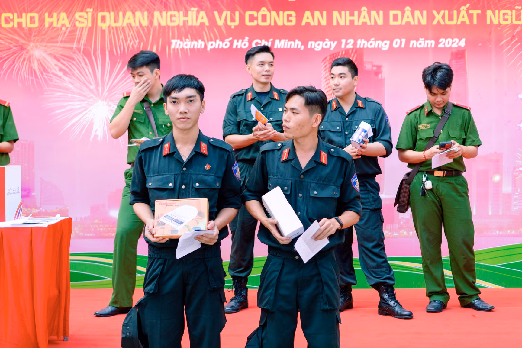 “Xuân Chiến sĩ - Ấm tình đồng đội” -0