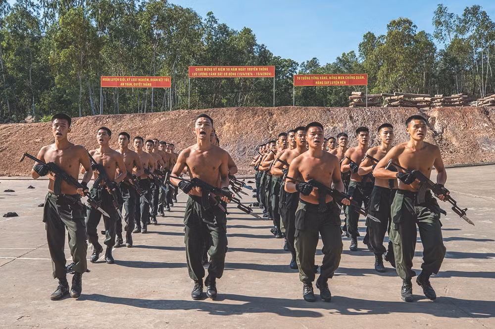 Ghi ở lò luyện chống khủng bố -0