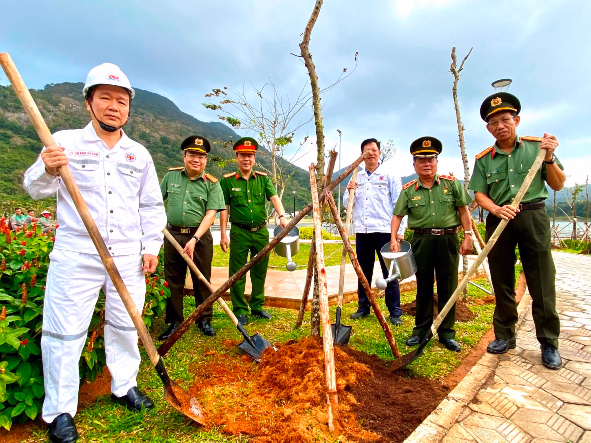 Nhiều hoạt động sinh hoạt chính trị ý nghĩa tại huyện Côn Đảo -0