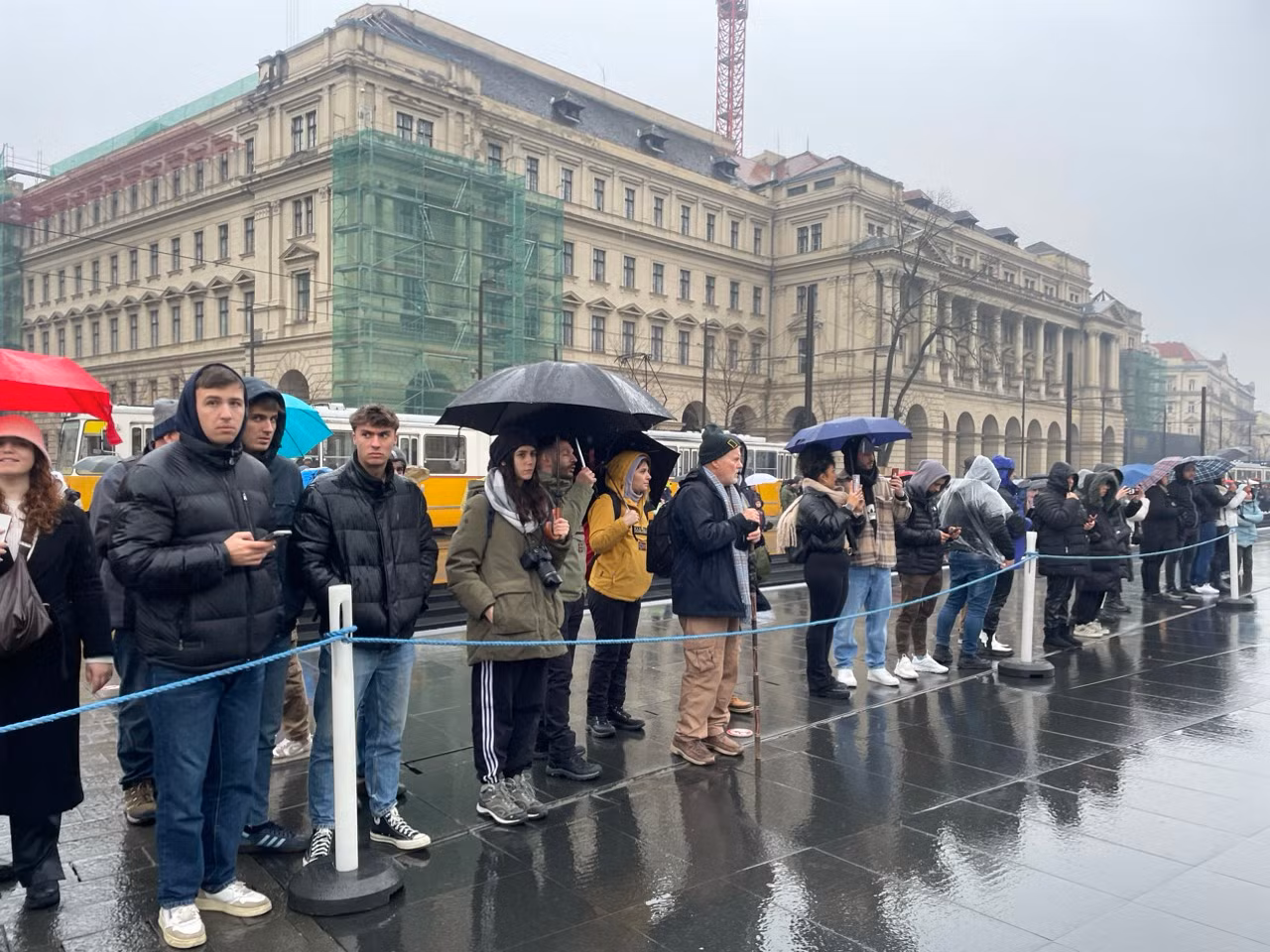 Lễ đón trọng thể Thủ tướng Phạm Minh Chính thăm chính thức Hungary -0