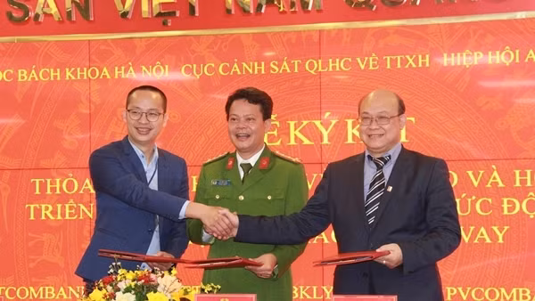 Thúc đẩy chuyển đổi số quốc gia, bảo mật thông tin cá nhân từ Đề án 06/CP