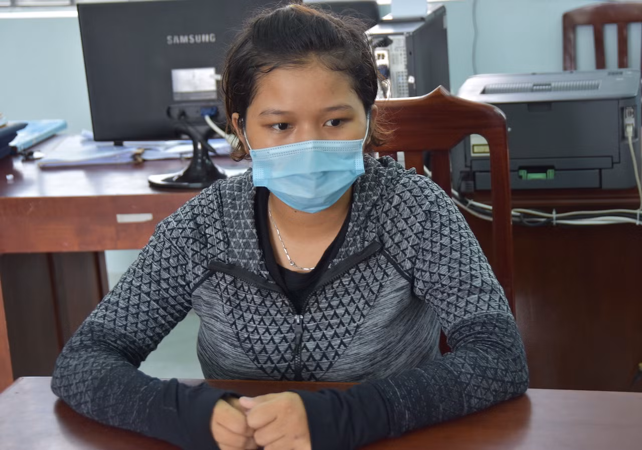 Thiếu nữ 19 tuổi chuyên “giăng bãy tình” trong khách sạn -0