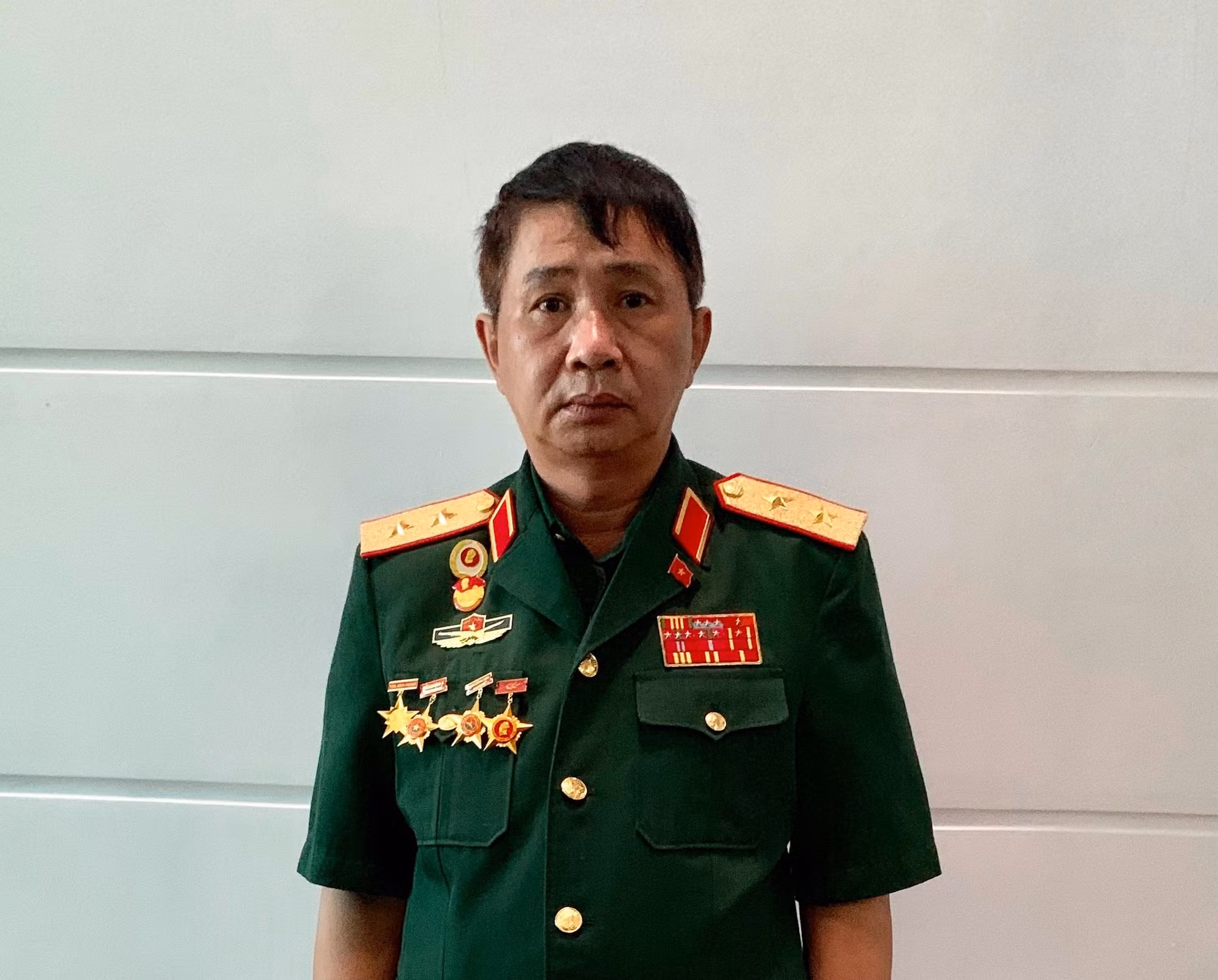 Bắt giữ đối tượng giả mạo “Trung tướng” Quân đội -0