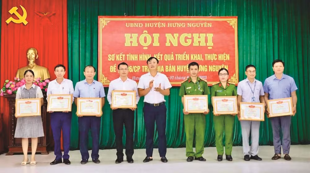 Hiệu quả từ triển khai Đề án 06 đến câu chuyện chuyển đổi số ở Hưng Nguyên_CAND Tet_L3 -0