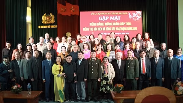 Gặp mặt đầu xuân Công an hưu trí Khối Xây dựng lực lượng CAND