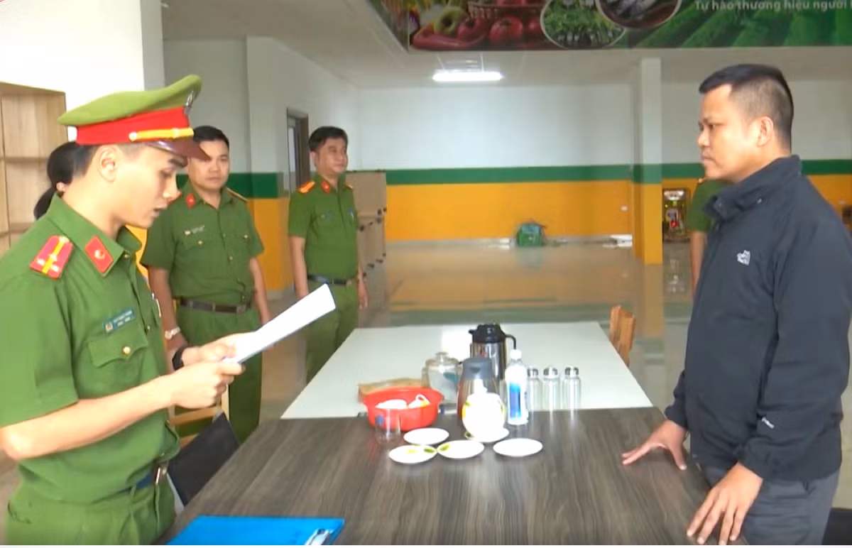 Bán… giấy thu tiền, hơn 500 người sập bẫy -0