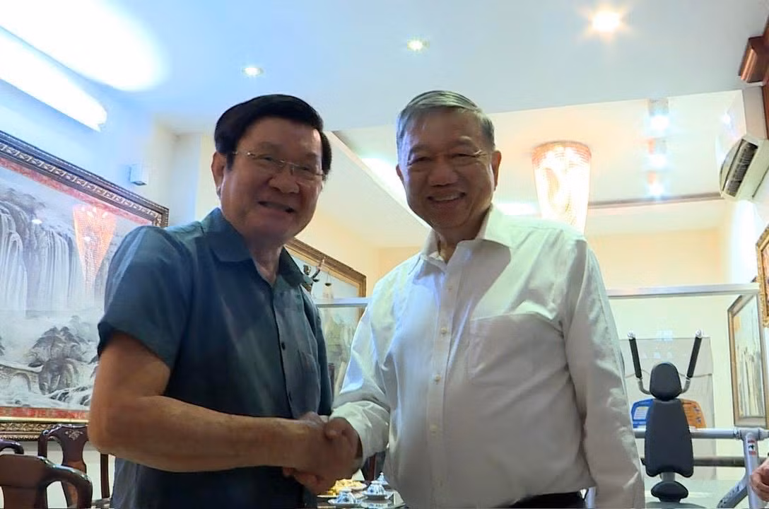 Bộ trưởng Tô Lâm thăm gia đình các đồng chí nguyên lãnh đạo Đảng, Nhà nước và Bộ Công an -0