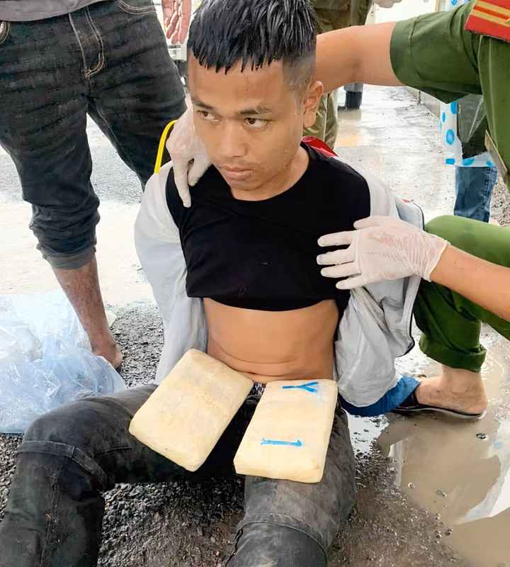 “Ăn gió, nằm sương” trên Đường 9 -0
