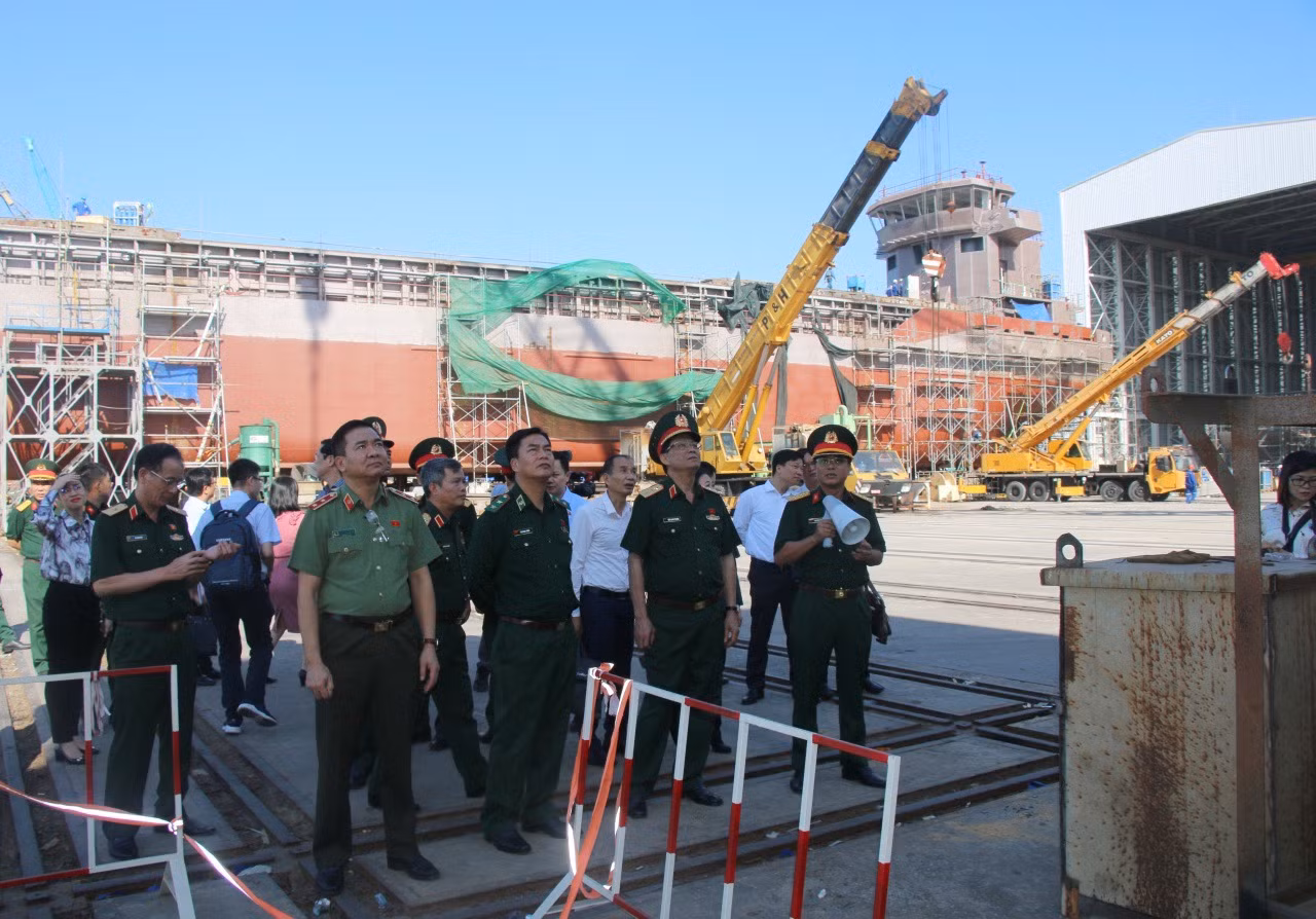 Xây dựng và phát triển công nghiệp quốc phòng, an ninh theo hướng lưỡng dụng, hiện đại -0