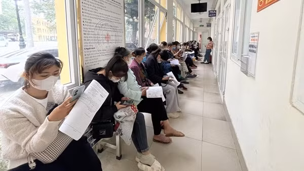 Nhiều người bị sán não vì ăn tiết canh, thực phẩm tái, sống