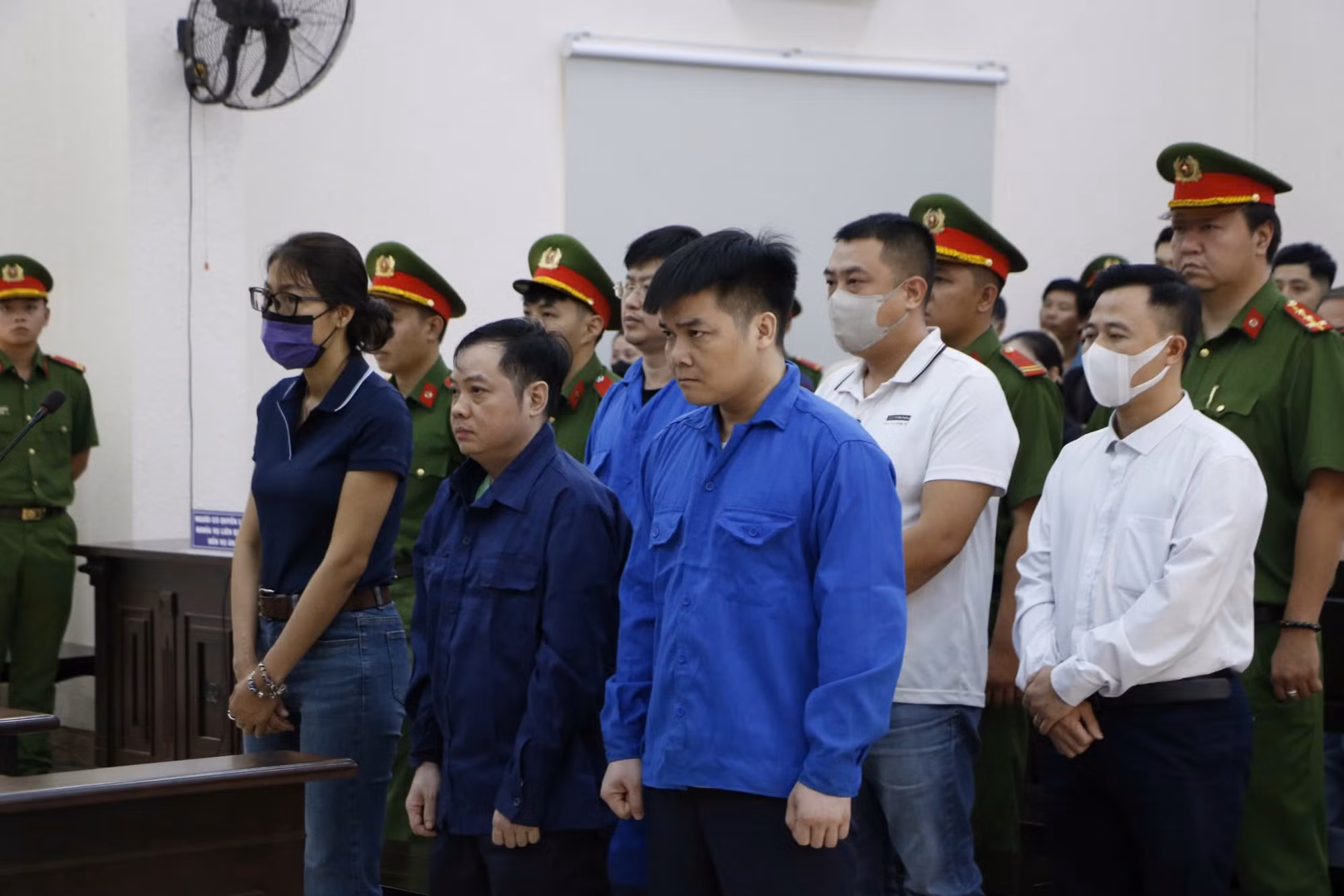 Tuyên án vụ cháy làm 32 người chết tại karaoke An Phú -0