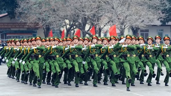 Quán triệt sâu sắc bài học tăng cường sự lãnh đạo tuyệt đối, trực tiếp về mọi mặt của Đảng