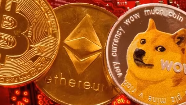 Cuộc chiến với crypto nóng lên