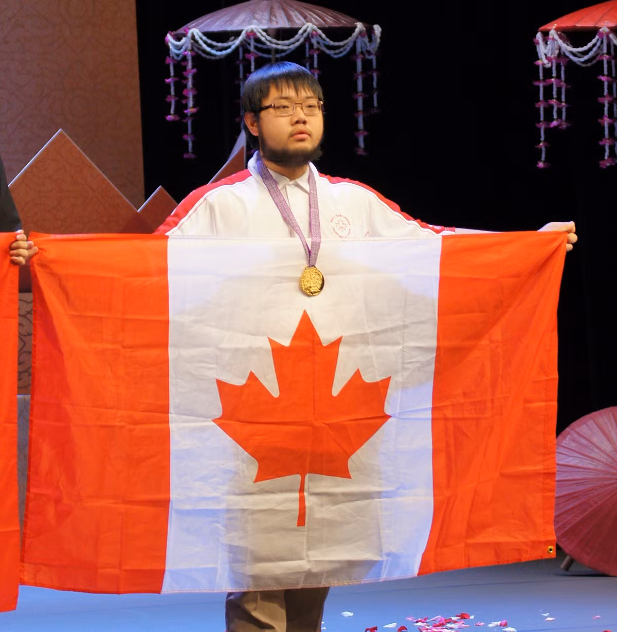 Thí sinh đoạt nhiều huy chương vàng Olympic toán học nhất -0