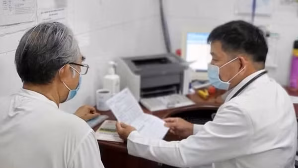 Cảnh báo tình trạng “tự làm bác sĩ”
