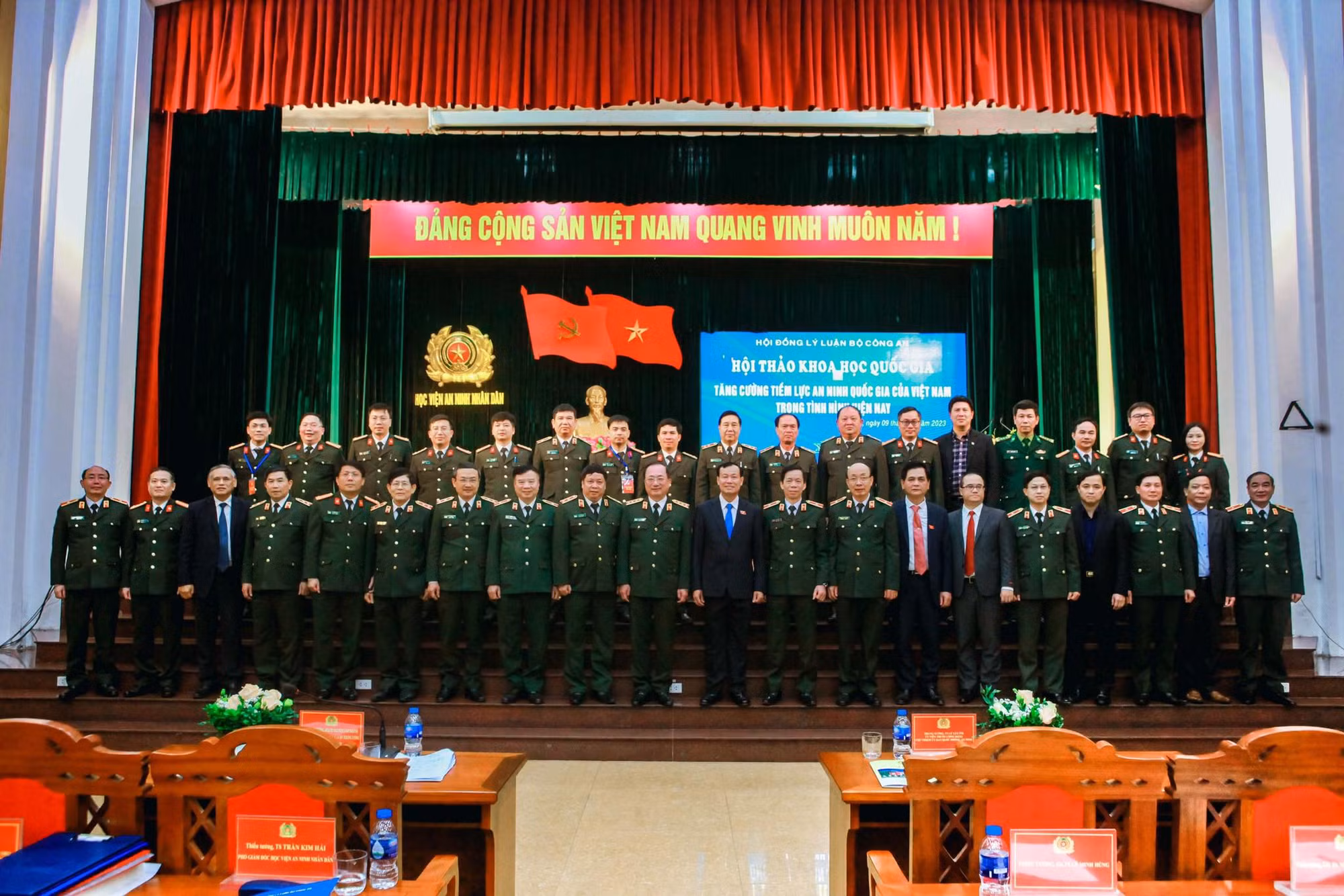 Phát huy vai trò nòng cốt của lực lượng CAND trong tăng cường tiềm lực an ninh quốc gia -0