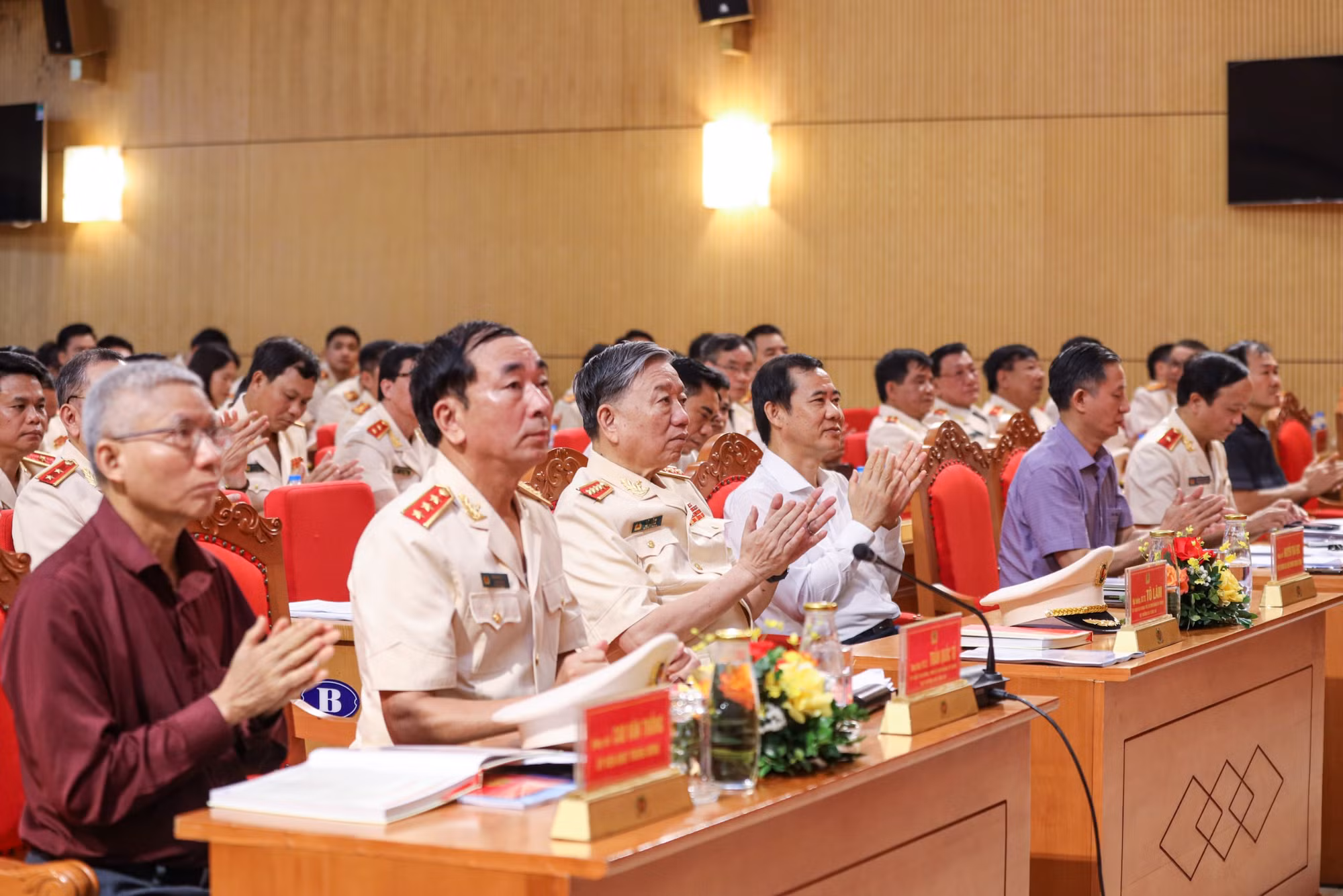 Học tập, thực hiện Sáu điều Bác Hồ dạy phải trở thành việc làm tự giác, thường xuyên, hằng ngày -0