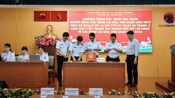 Bốc thăm chọn người xác minh tài sản, thu nhập