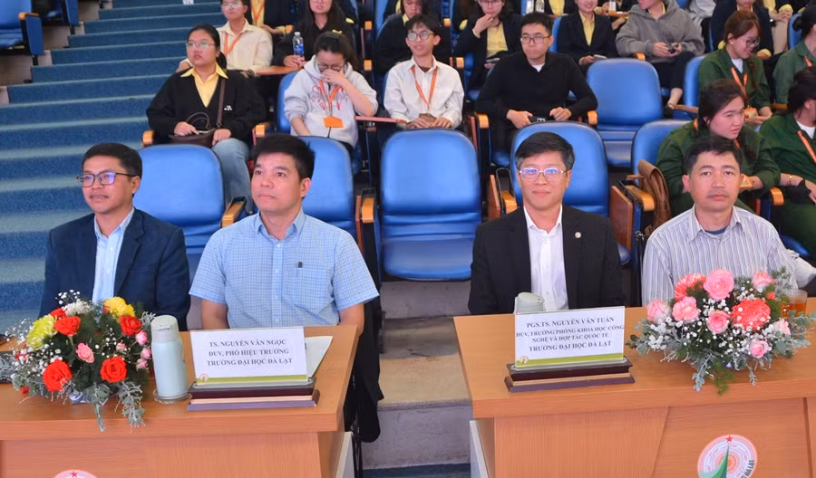 Ứng dụng công nghệ Blockchain và Trí tuệ nhân tạo trong kỷ nguyên số -0