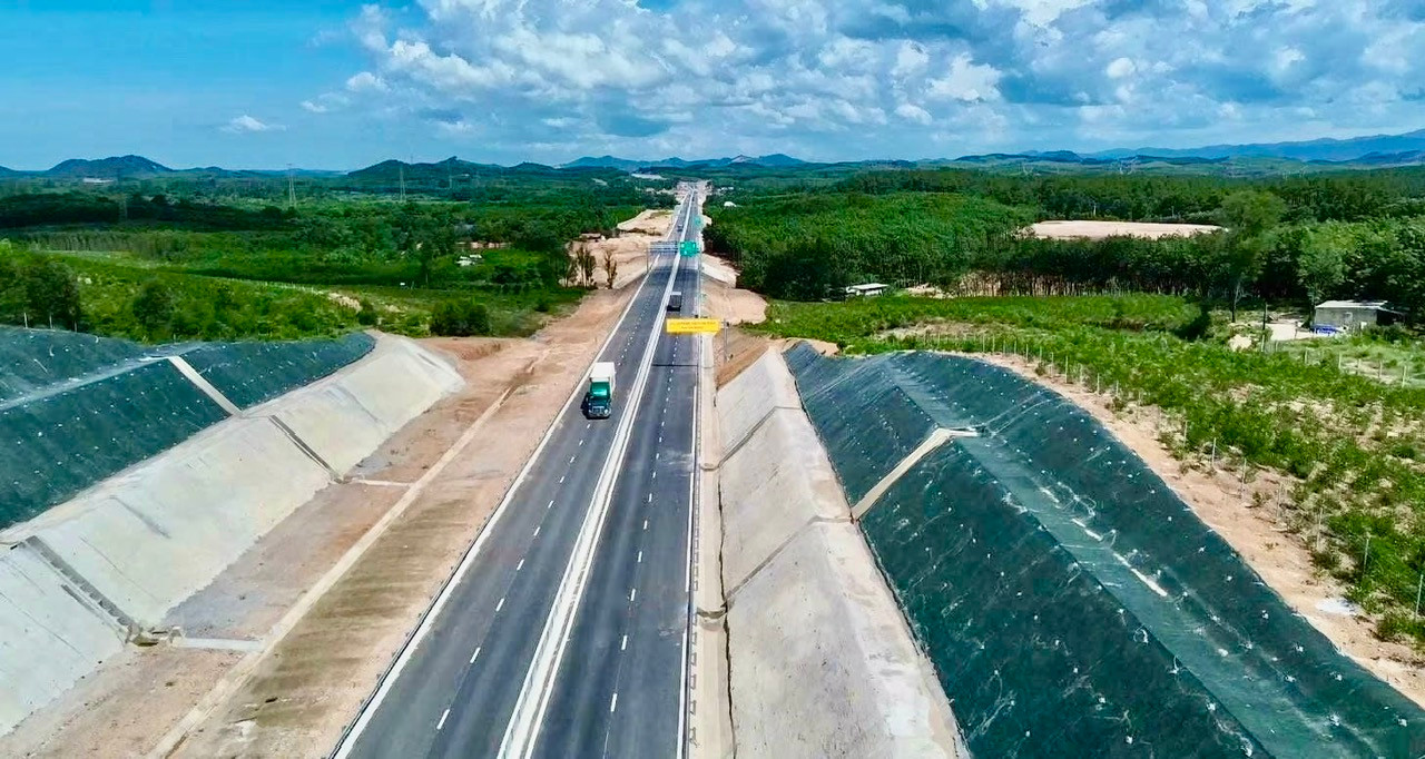 Bước khởi đầu mang tên “khát vọng mới”- ghi từ vùng “đất lửa” -0