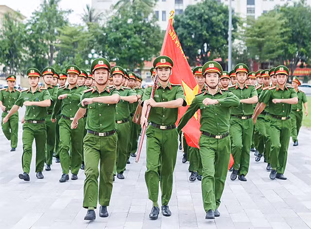 Xây dựng lực lượng CAND cách mạng, chính quy, tinh nhuệ, hiện đại trong kỷ nguyên số - nhìn từ dự thảo Văn kiện Đại hội XIV của Đảng -0