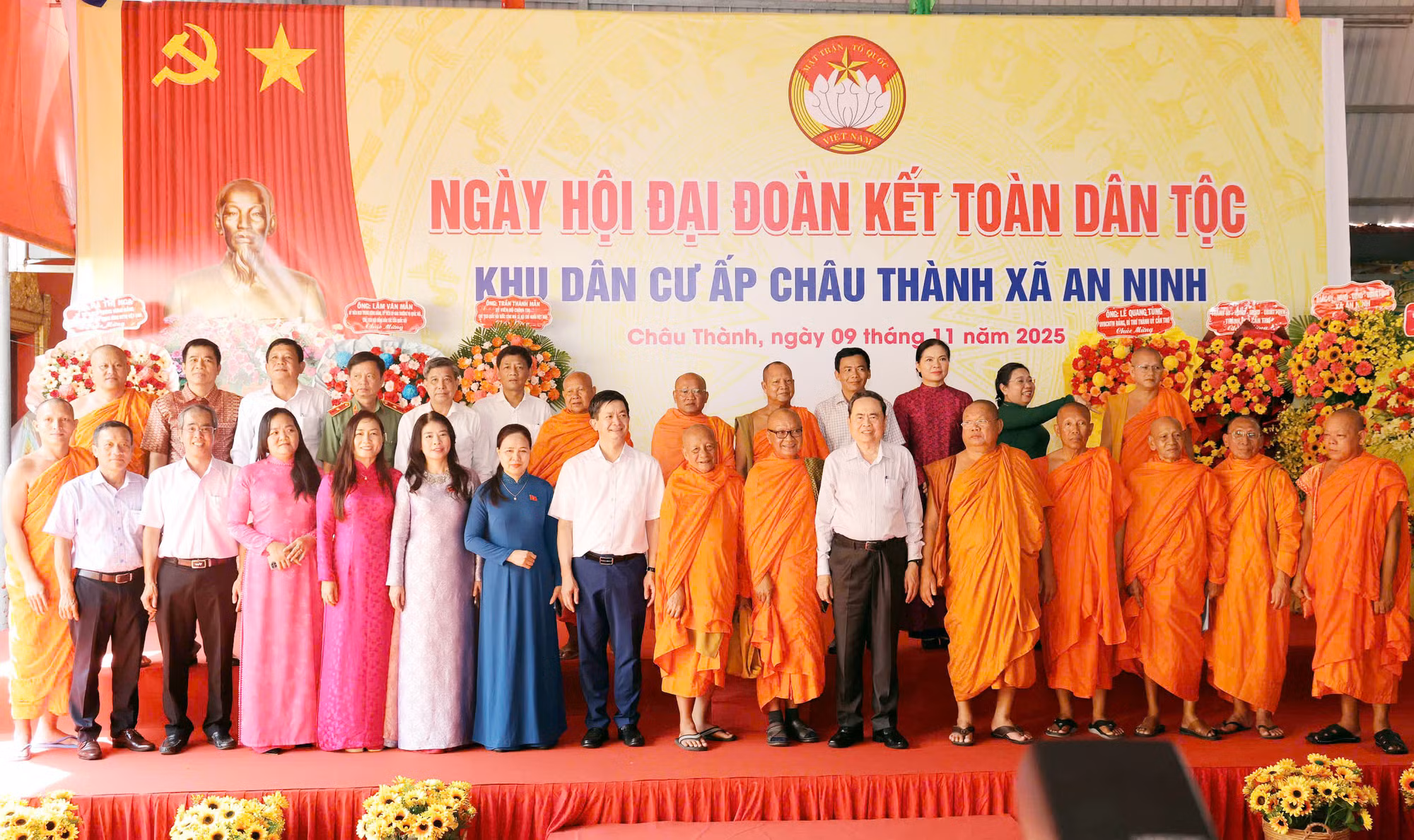 Chủ tịch Quốc hội Trần Thanh Mẫn dự Ngày hội đại đoàn kết toàn dân tộc tại Cần Thơ -0
