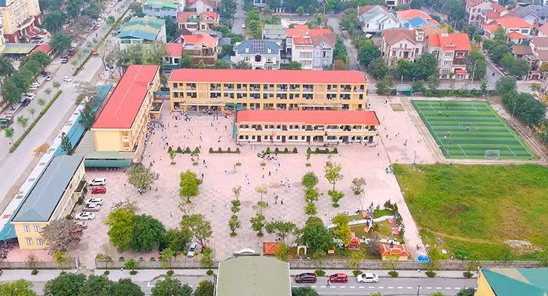 Núp bóng vận động tài trợ, “lạm thu” tiền trường -0