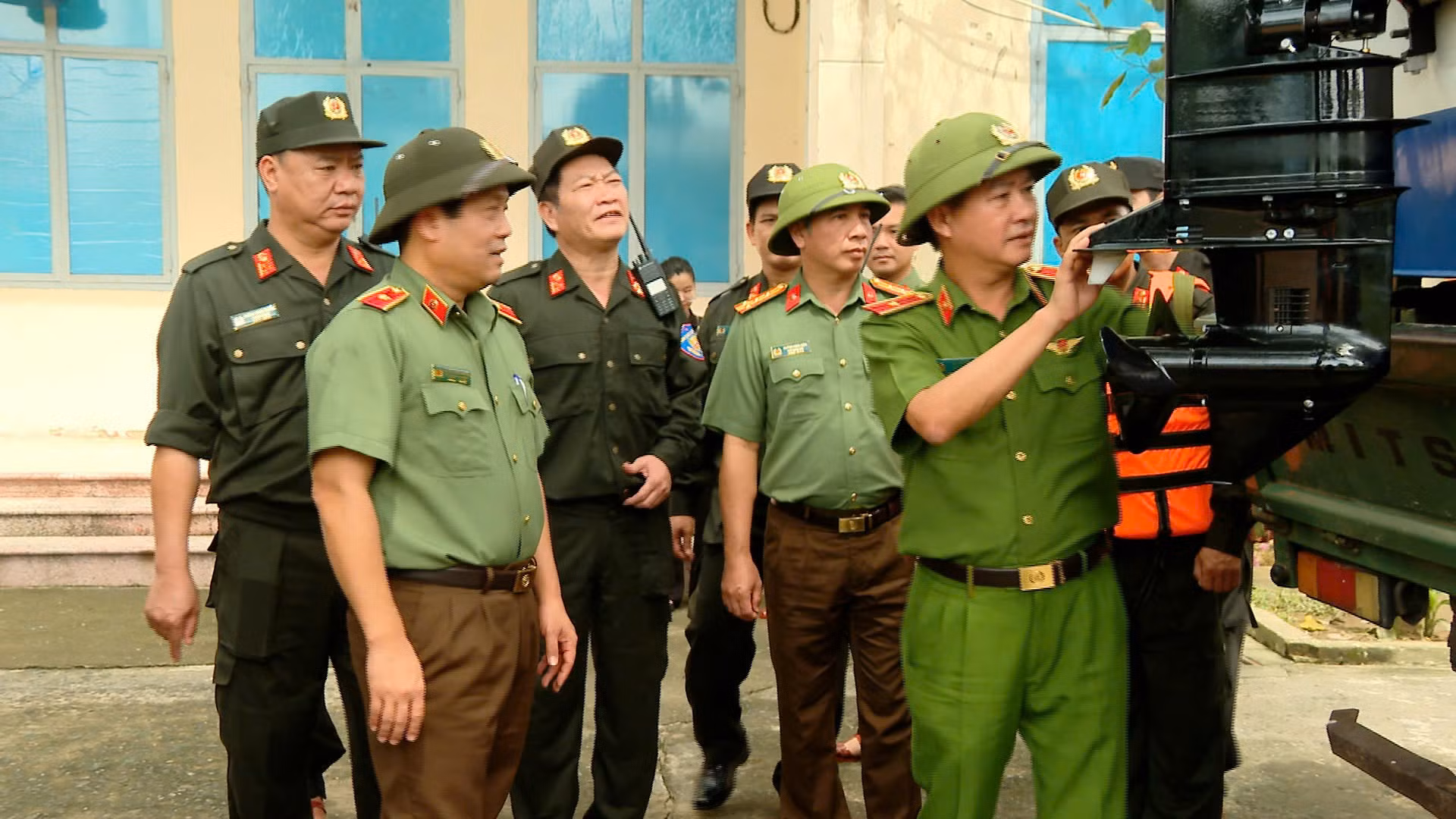Lực lượng Cảnh sát cơ động khu vực miền Trung sẵn sàng ứng phó với bão số 13 -2