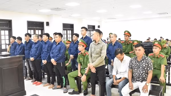 Hơn 210 năm tù cho băng siêu trộm miền Tây