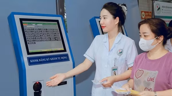 Hà Nội tiến tới bệnh viện không giấy tờ