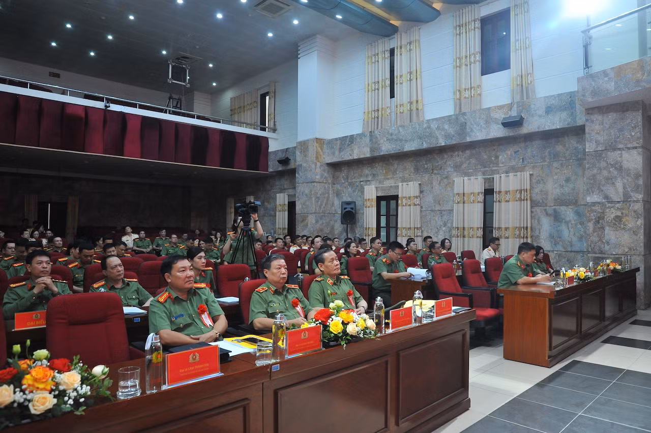  7 tập thể và 15 cá nhân điển hình tiên tiến của Cục Ngoại tuyến được tôn vinh -0