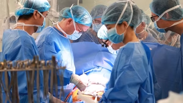 Lần đầu tiên tại Việt Nam cấy ghép tim nhân tạo thế hệ thứ 3 thành công