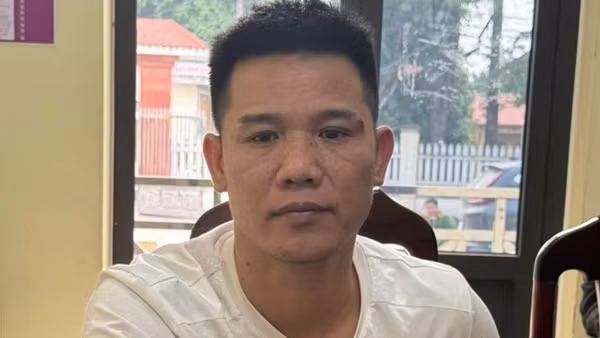 Bắt đối tượng có 5 tiền án, dùng dao, dây điện trói nạn nhân để cướp tài sản
