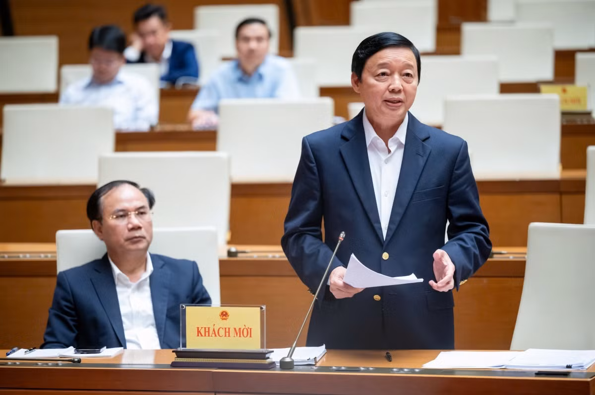 pttg_tran_hong_ha.jpg -0