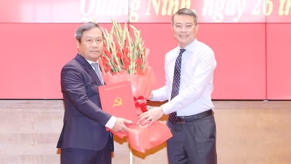 Đồng chí Vũ Đại Thắng được Bộ Chính trị điều động, chỉ định giữ chức Bí thư Tỉnh ủy Quảng Ninh