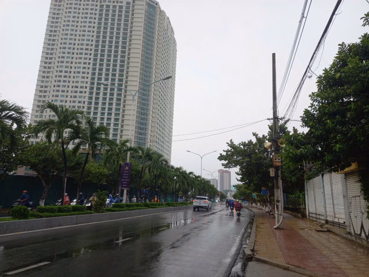 Công an yêu cầu cung cấp thông tin về đất đai nhà ở tại Nha Trang của 14 người -0