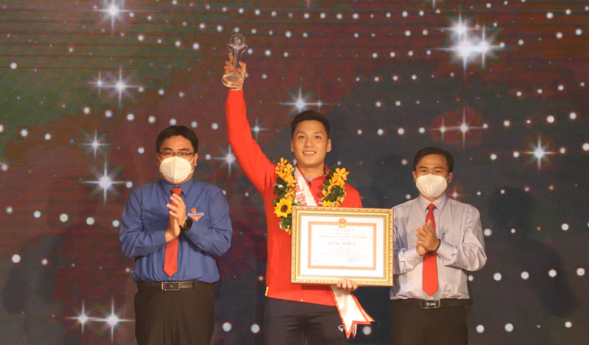 Thành phố Hồ Chí Minh vinh danh 14&nbsp;công dân trẻ tiêu biểu -0