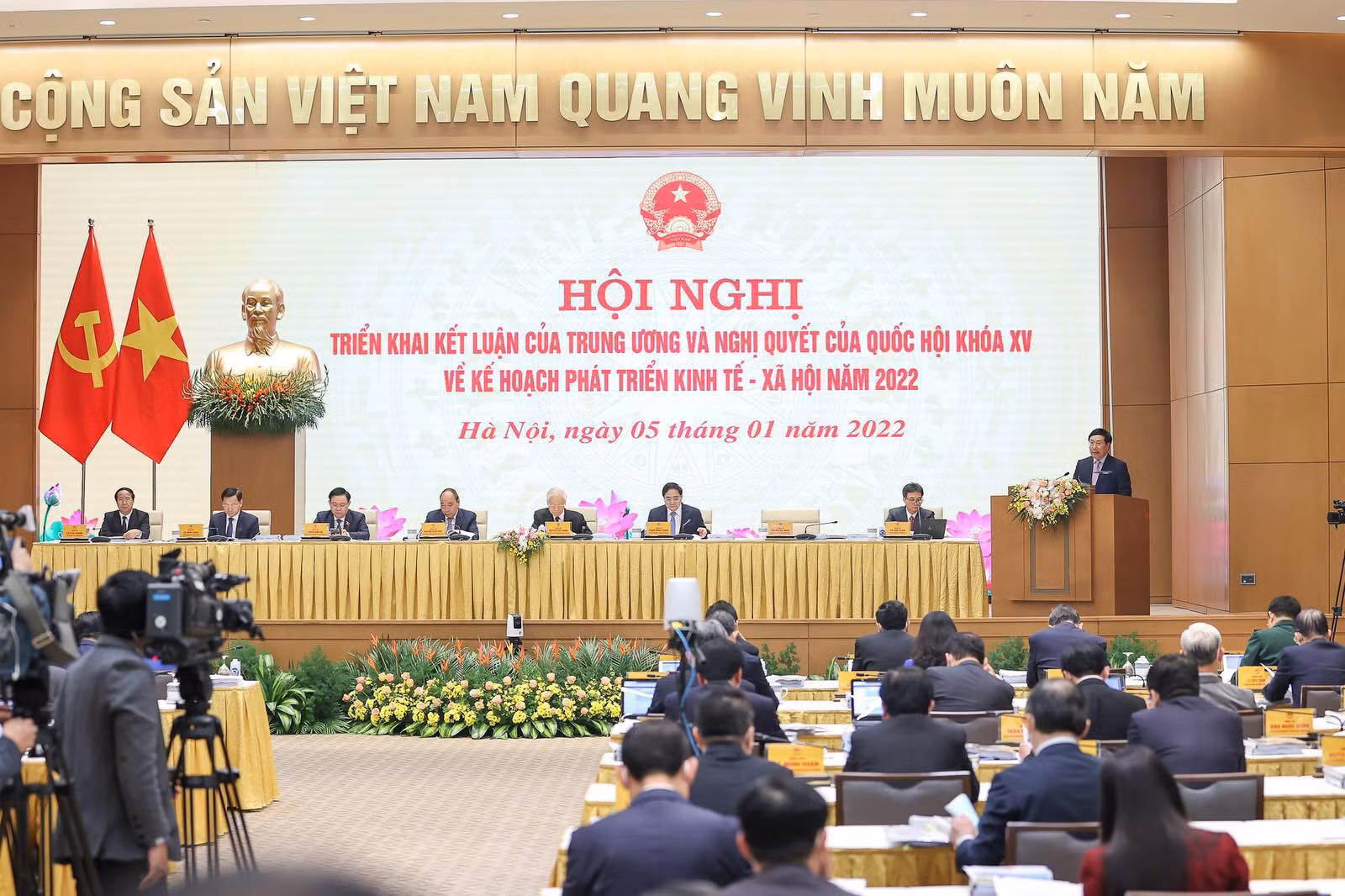 Kiểm soát hiệu quả dịch bệnh để phục hồi, phát triển kinh tế - xã hội -0