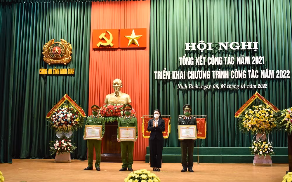 Công an tỉnh Ninh Bình tổng kết công tác năm 2021, triển khai chương trình công tác năm 2022 -0