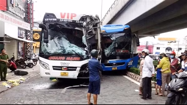 Một người chết sau vụ tai nạn giao thông giữa hai xe khách