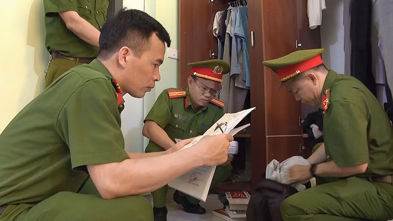 Khởi tố thêm 1 bị can trong vụ “Sản xuất, buôn bán hàng giả là thực phẩm” -0