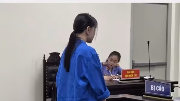 Cho thuê ô tô đưa cả giấy tờ gốc, chủ xe bị cô gái chiếm đoạt mang bán