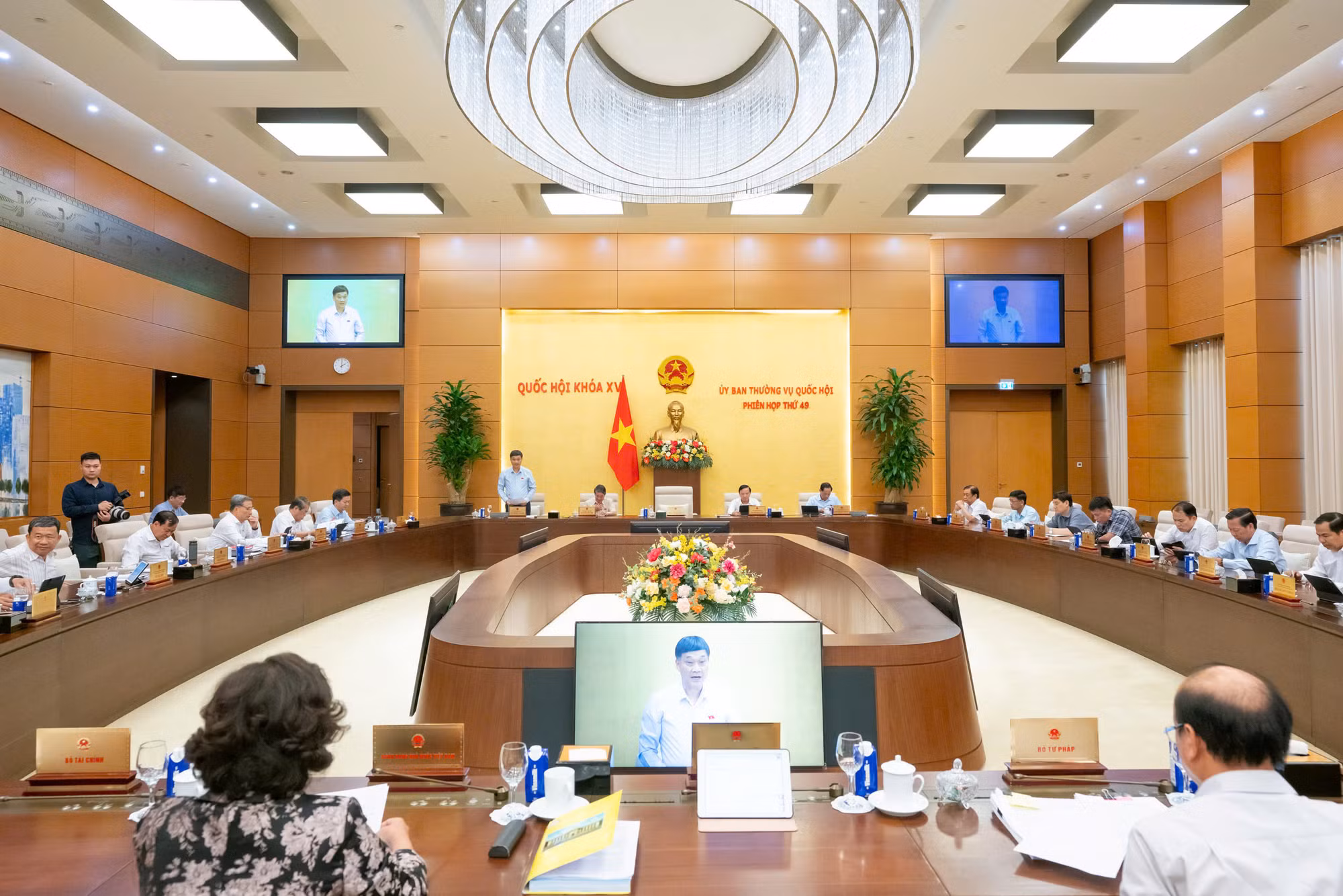 Cần nghiên cứu lộ trình xây dựng mức phí bảo hiểm tiền gửi -0