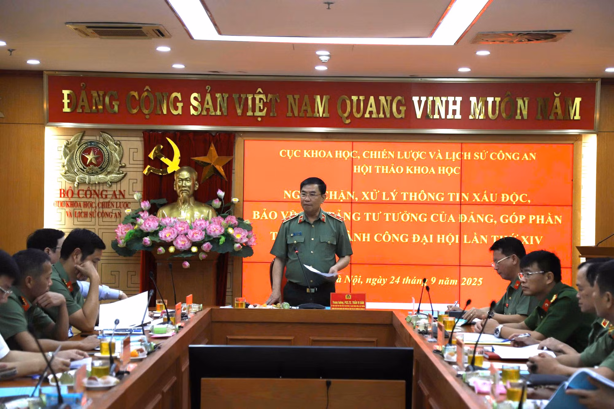 Chủ động xây dựng 