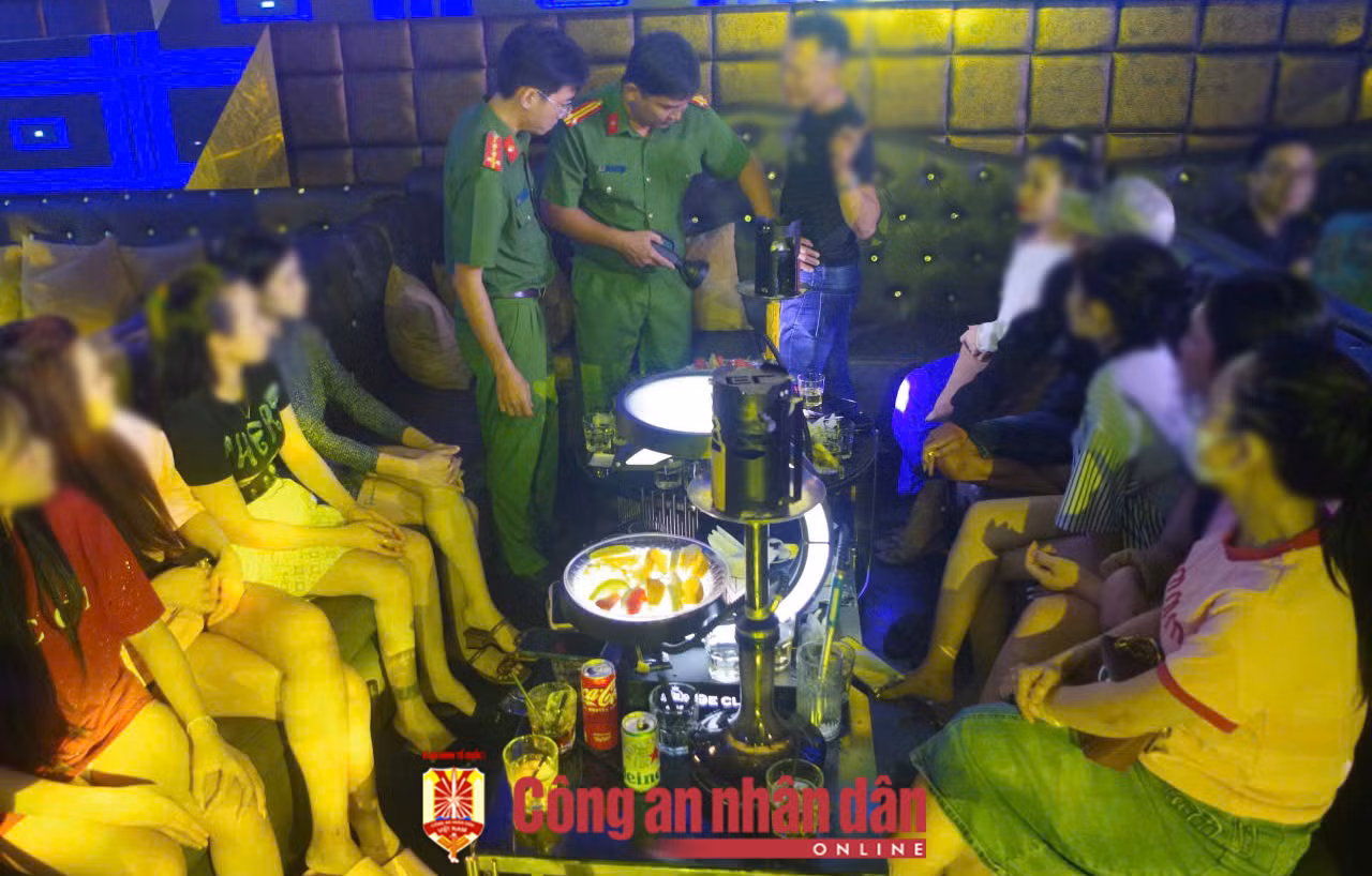 Phát hiện nhân viên cùng khách của quán bar lớn nhất Phú Quốc đang “bay cao, bay xa” -1