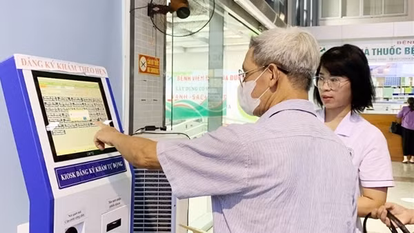 Những bứt phá về chuyển đổi số y tế