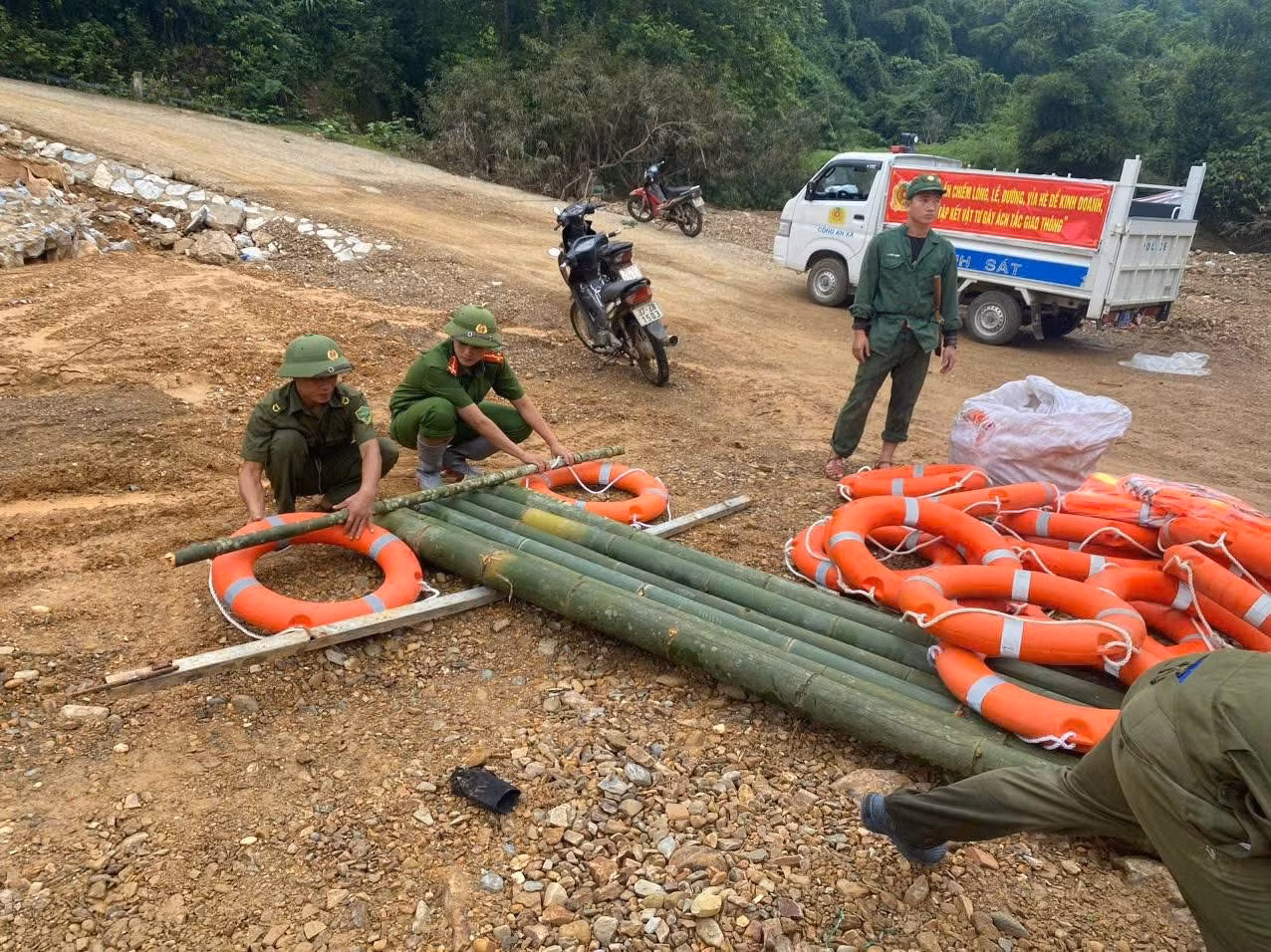 Ấm lòng nơi 