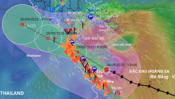 Bão số 10 cách bờ biển Hà Tĩnh 220km, cách Nghệ An 300km