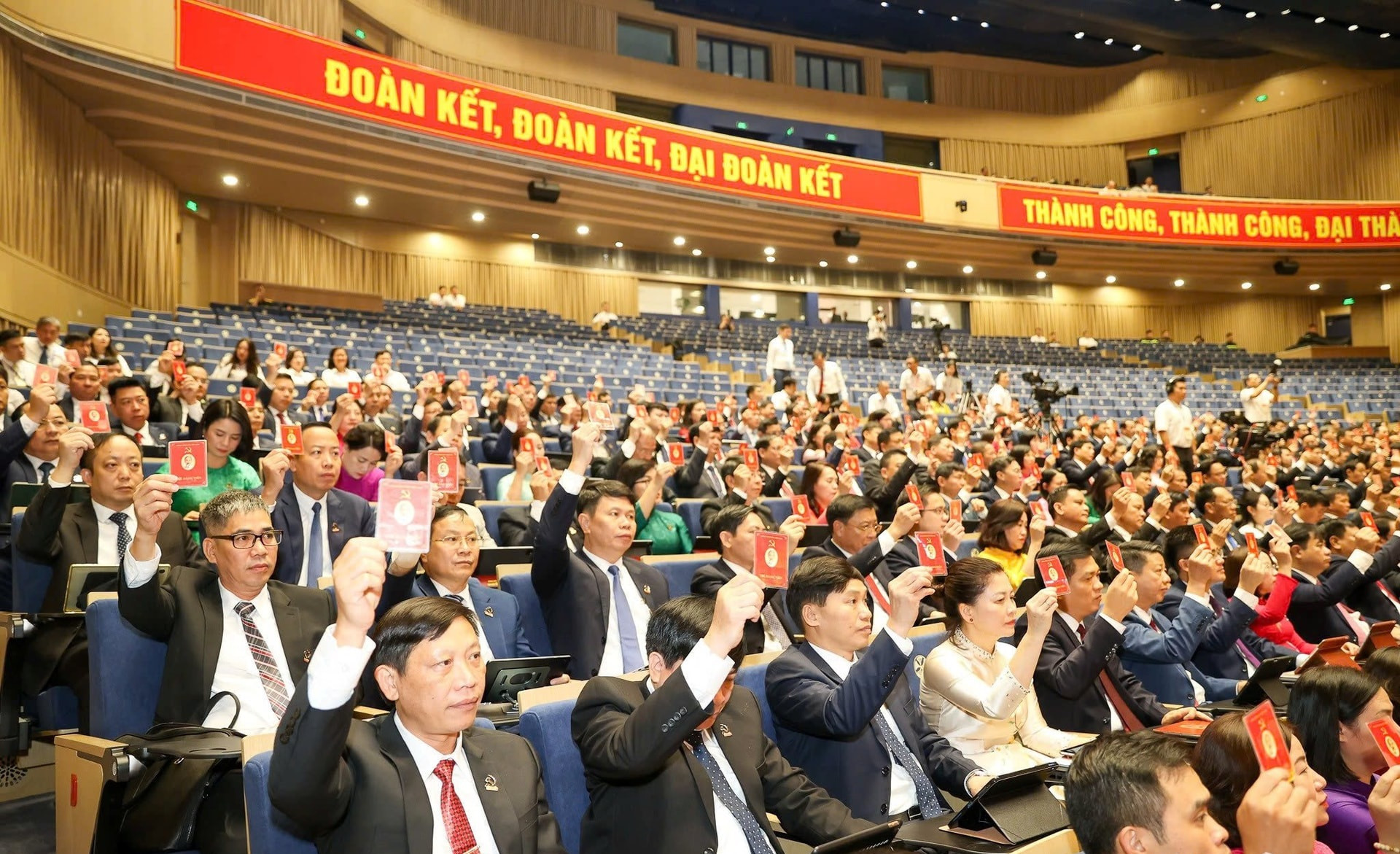 Công an Hải phòng: góp phần vào thành công chung của các sự kiện chính trị trọng đại đang diễn ra trên cả nước. -0